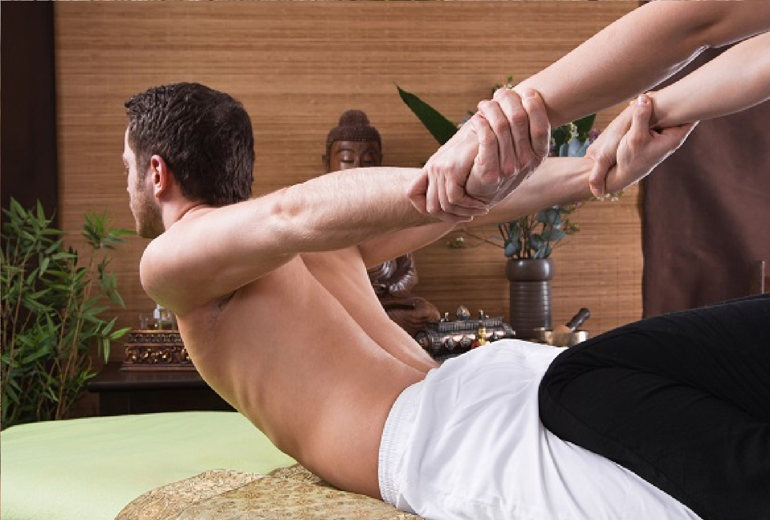 thai massage therapy